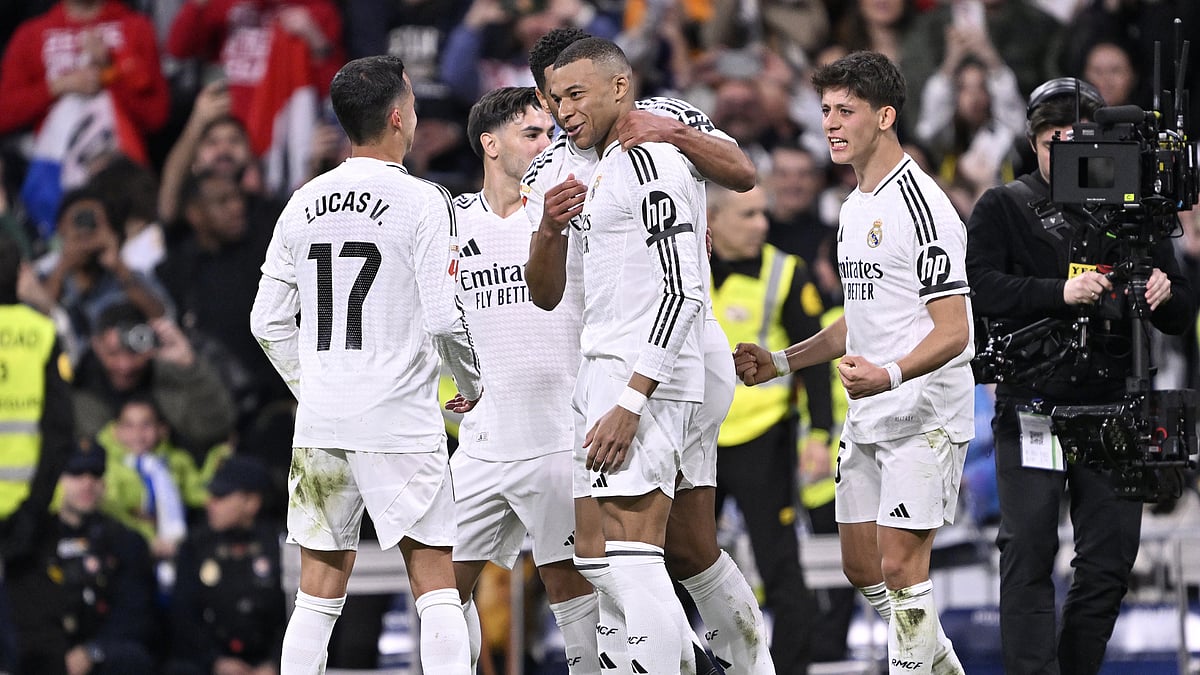 File : Real Madrid will look to keep their title challenge alive against Valencia.