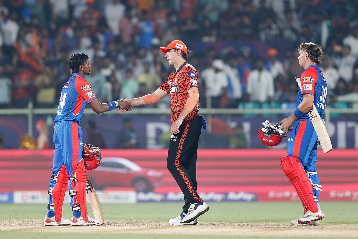 (AP Photo/Surjeet Yadav)
 : Sunrisers Hyderabad's captain Pat Cummins shakes hands with Delhi Capitals' Tristan Stubbs and Abishek Porel at the end of their Indian Premier League cricket match between Delhi Capitals and Sunrisers Hyderabad at ACA–VDCA Cricket Stadium in Visakhapatnam, India, Sunday, March 30, 2025. 

