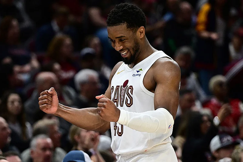 NBA Basketball: Cleveland Cavaliers vs Los Angeles Clippers