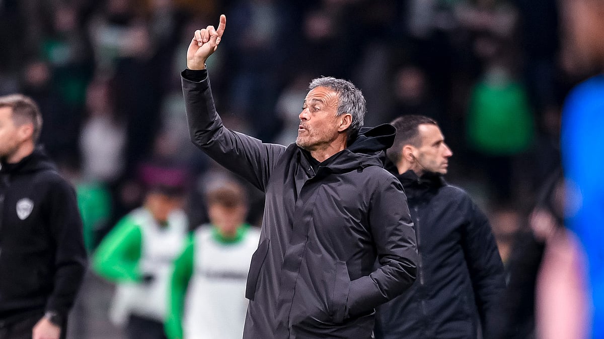 Paris Saint-Germain head coach Luis Enrique