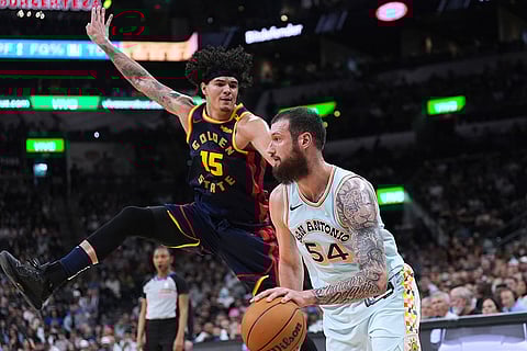 Basketball: San Antonio Spurs vs Golden State Warriors