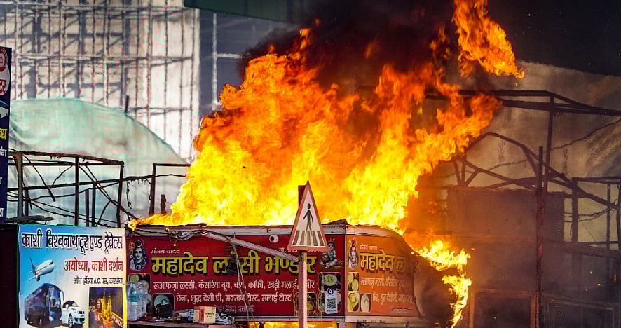 PTI : Gas cylinder blast kills seven in Bengal