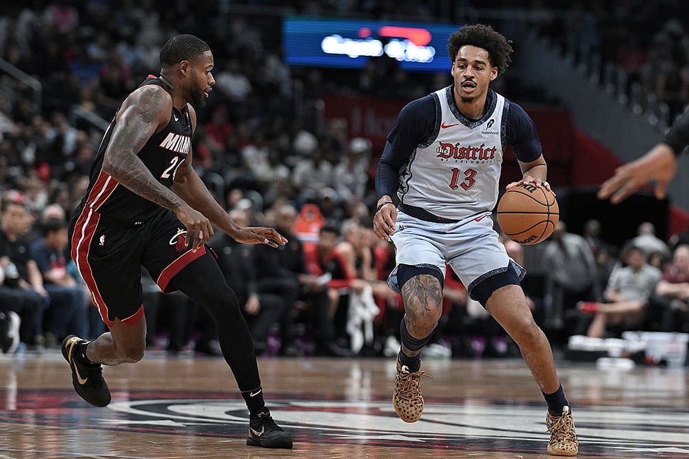 | Photo: AP/Terrance Williams : NBA: Miami Heat vs Washington Wizards