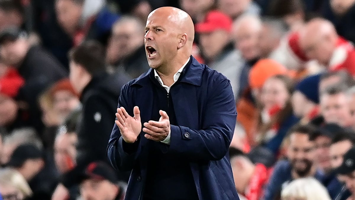 Slot applauds his players against Everton - null