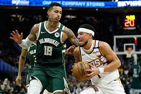 Basketball: Phoenix Suns vs Milwaukee Bucks