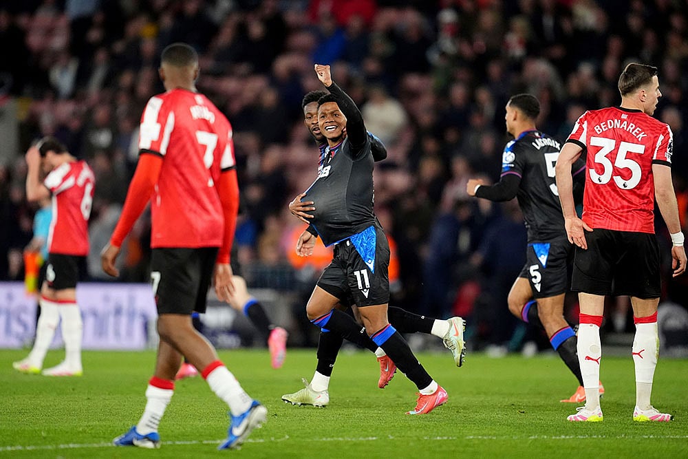 | Photo: Adam Davy/PA via AP : EPL: Southampton vs Crystal Palace