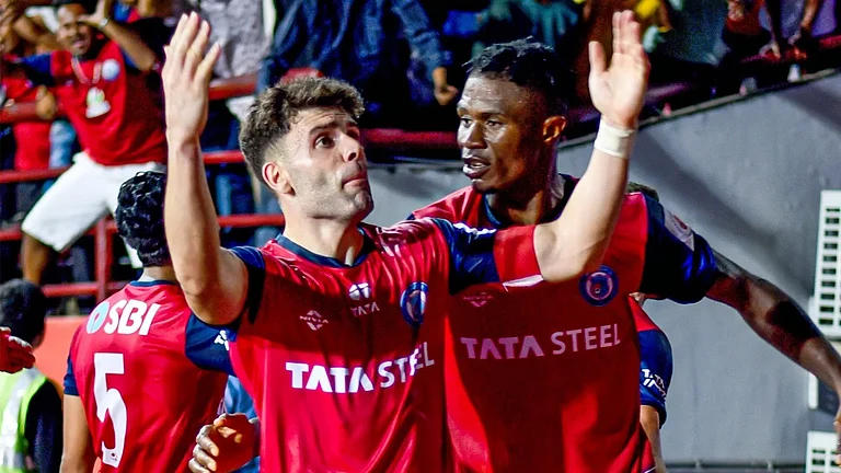 Jamshedpur FC skipper Javi Hernandez (left) celebrates his goal against Mohun Bagan with Stephen Eze. - ISL/FSDL