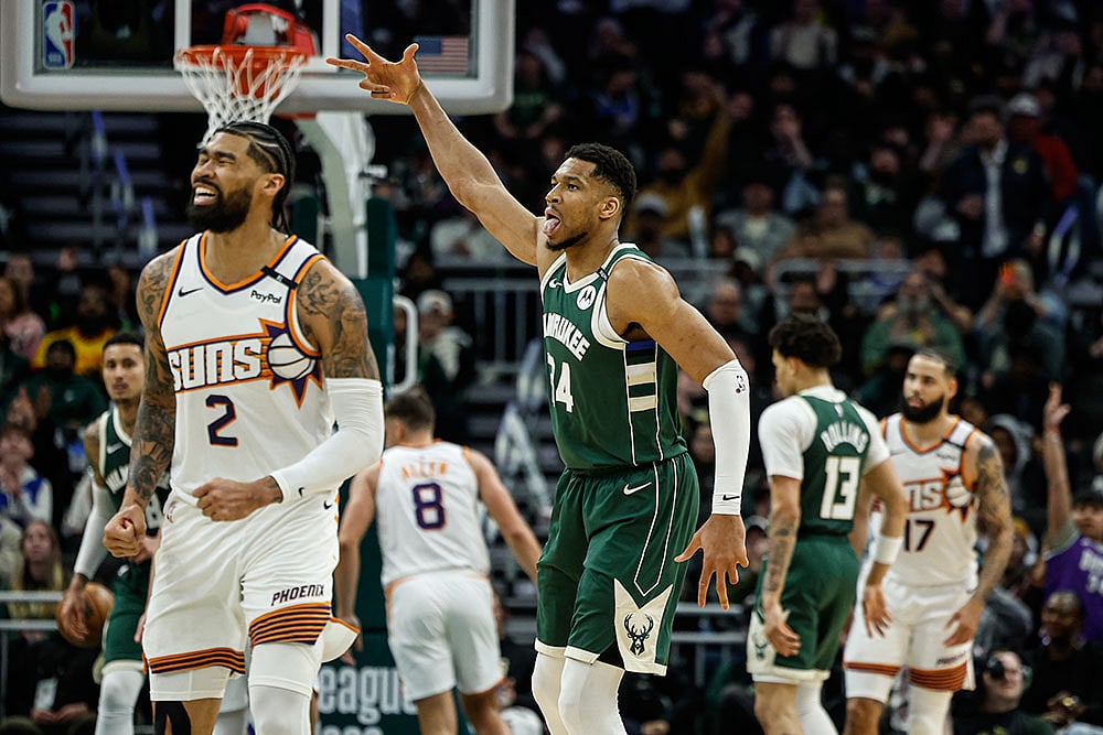 | Photo: AP/Jeffrey Phelps : NBA: Milwaukee Bucks vs Phoenix Suns