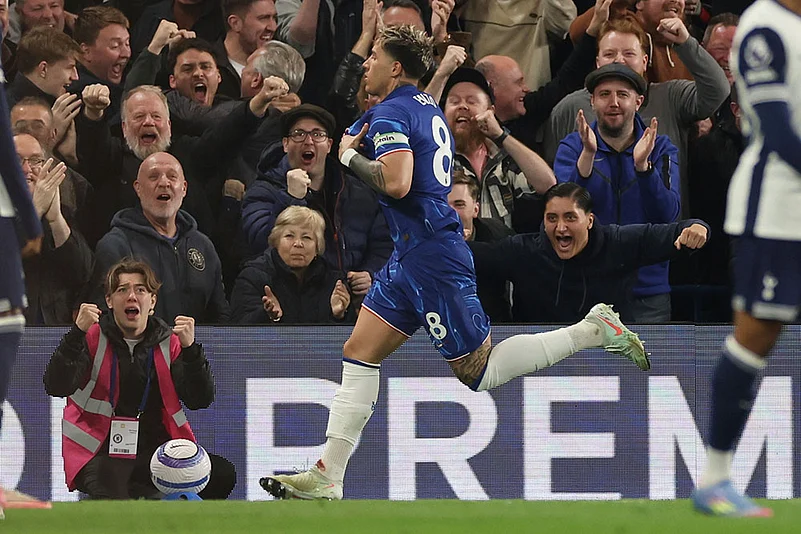 English Premier League: Tottenham Hotspur vs Chelsea