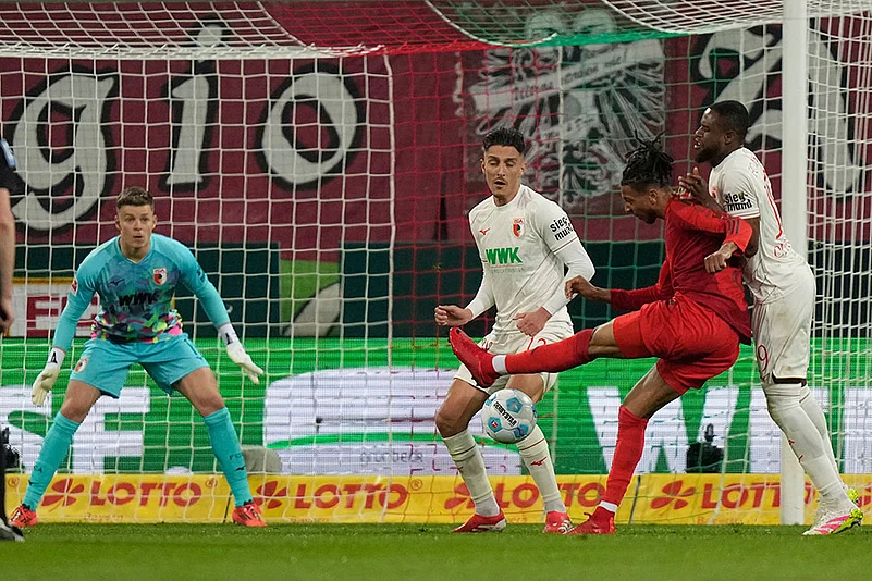 Bundesliga Soccer Match: Bayern Munich vs Augsburg