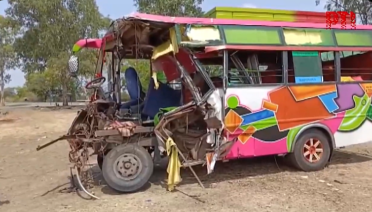 Karnataka: Five Killed, Several Others Injured After Mini Bus Rams Into Parked Truck