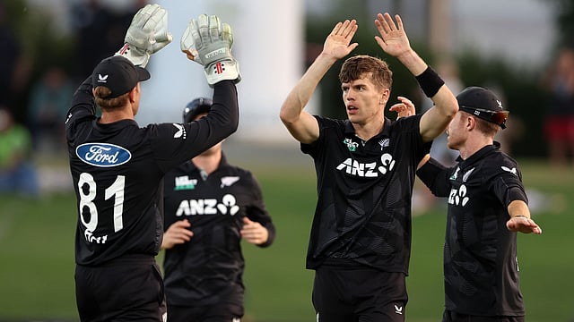 NZ Vs PAK, 3rd ODI: Ben Sears Stars As New Zealand Complete 3-0 Series Whitewash Against Pakistan