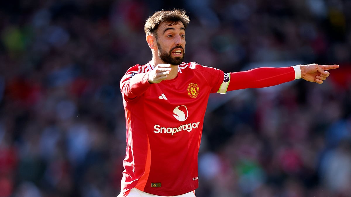 Bruno Fernandes in action against Man City