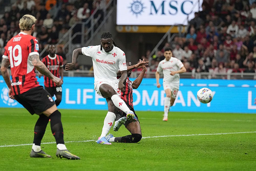| Photo: AP/Antonio Calanni : Serie A: AC Milan vs Fiorentina