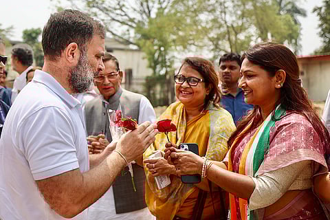 Palayan Roko Naukri Do Yatra