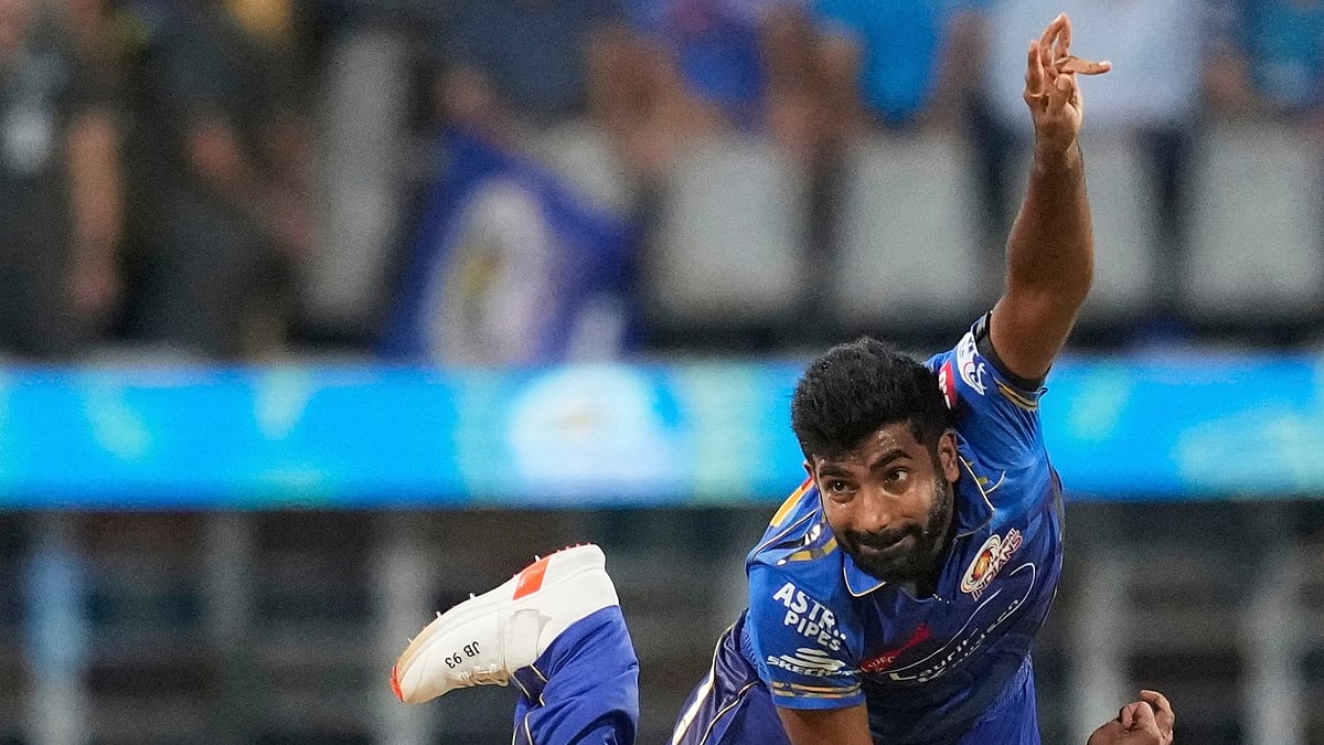 (AP Photo/Rafiq Maqbool)
 : Mumbai Indians' Jasprit Bumrah bowls a delivery during the Indian Premier League cricket match between Mumbai Indians and Royal Challengers Bengaluru at Wankhede Stadium in Mumbai, India, Monday, April 7, 2025. 

