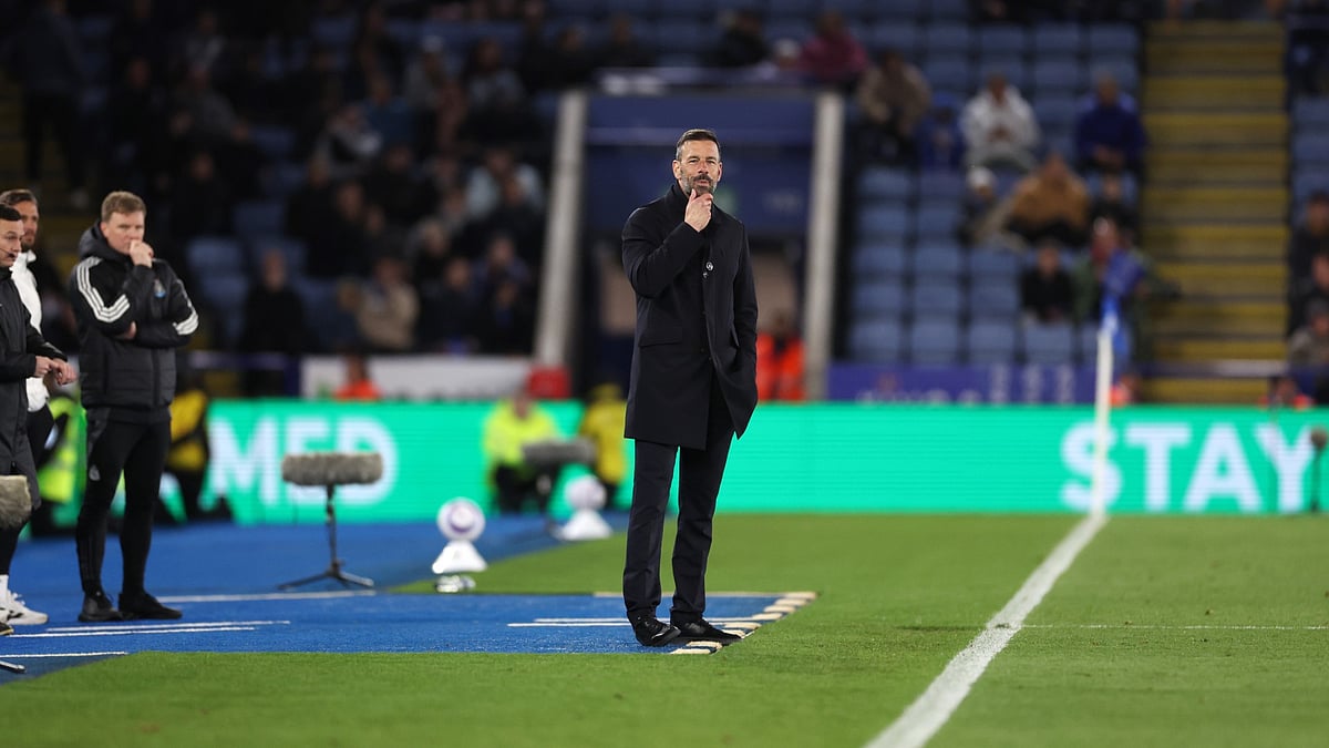 File : Ruud van Nistelrooy is "worried" by Leicester City's loss.