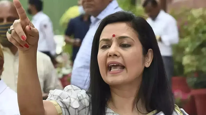 Mahua Moitra Alleges Threats To Fish Traders In Delhi Market, BJP Fires Back; AAP Reacts