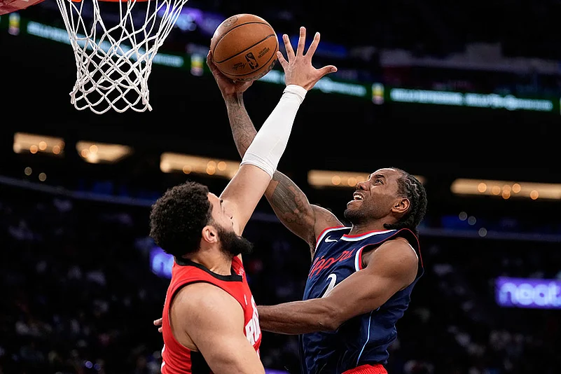 NBA Basketball: Houston Rockets vs Los Angeles Clippers