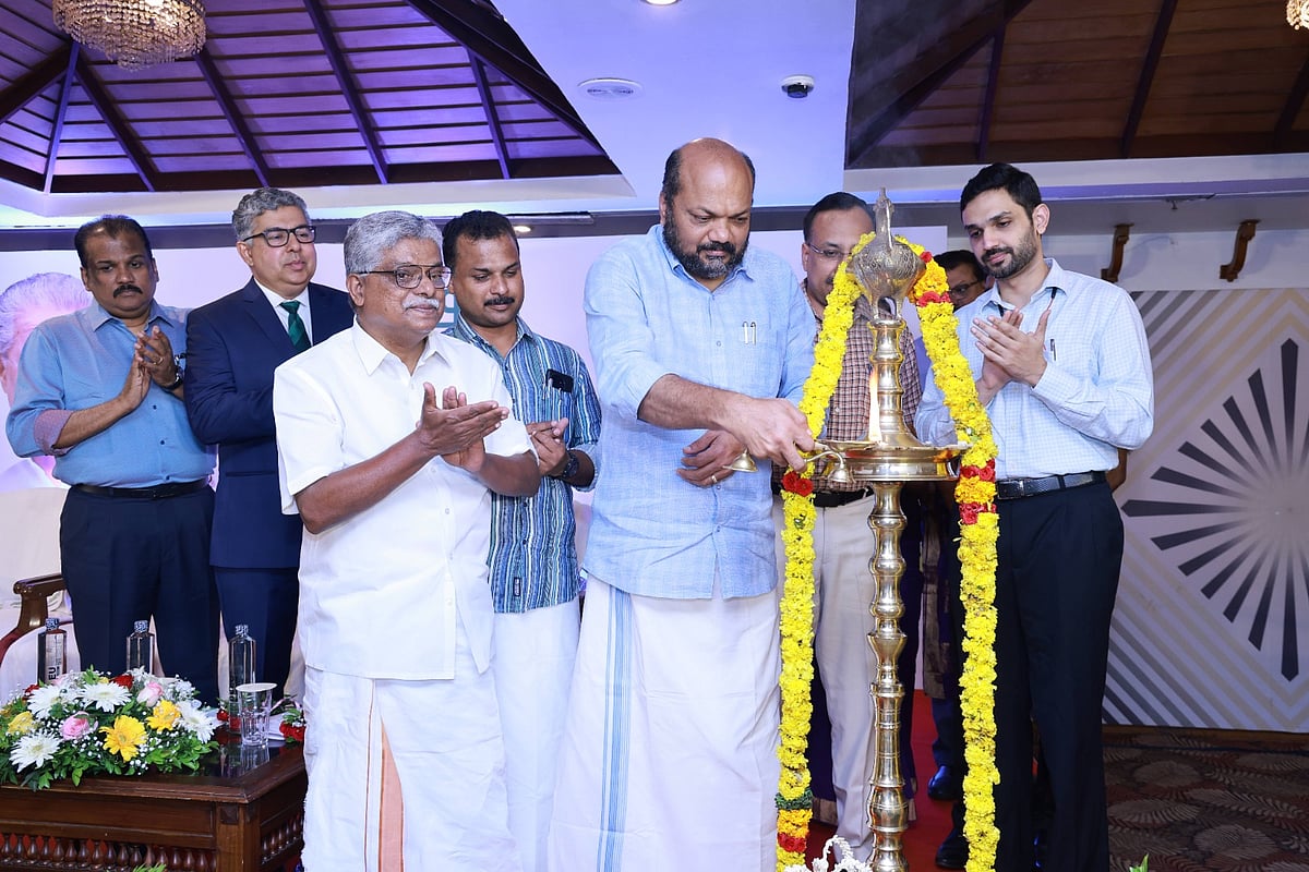 Minister for Industries, Law and Coir, Shri P Rajeeve inaugurating the office of Plantation Directorate of the Department of Industries and Commerce in Thiruvananthapuram on Thursday. Also seen are MLAs Shri V K Prasanth and Shri Vazhoor Soman (Peerumedu); Shri S Harikishore, IAS, MD, KSIDC; Shri Mir Mohammed Ali, IAS, Director of Industries and Special Officer (Plantations); Shri Santhosh Koshy Thomas, MD, KINFRA.