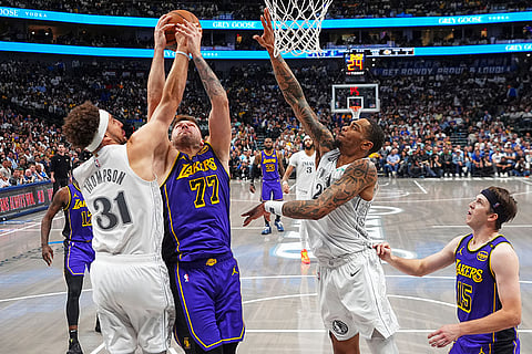 NBA: Dallas Mavericks vs Los Angeles Lakers