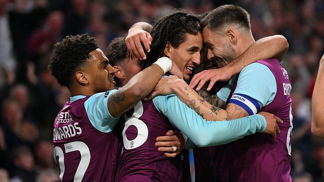 Burnley 2-1 Norwich City: Scott Parker Urges Clarets To 'Stay Calm' After Regaining Championship Top Spot