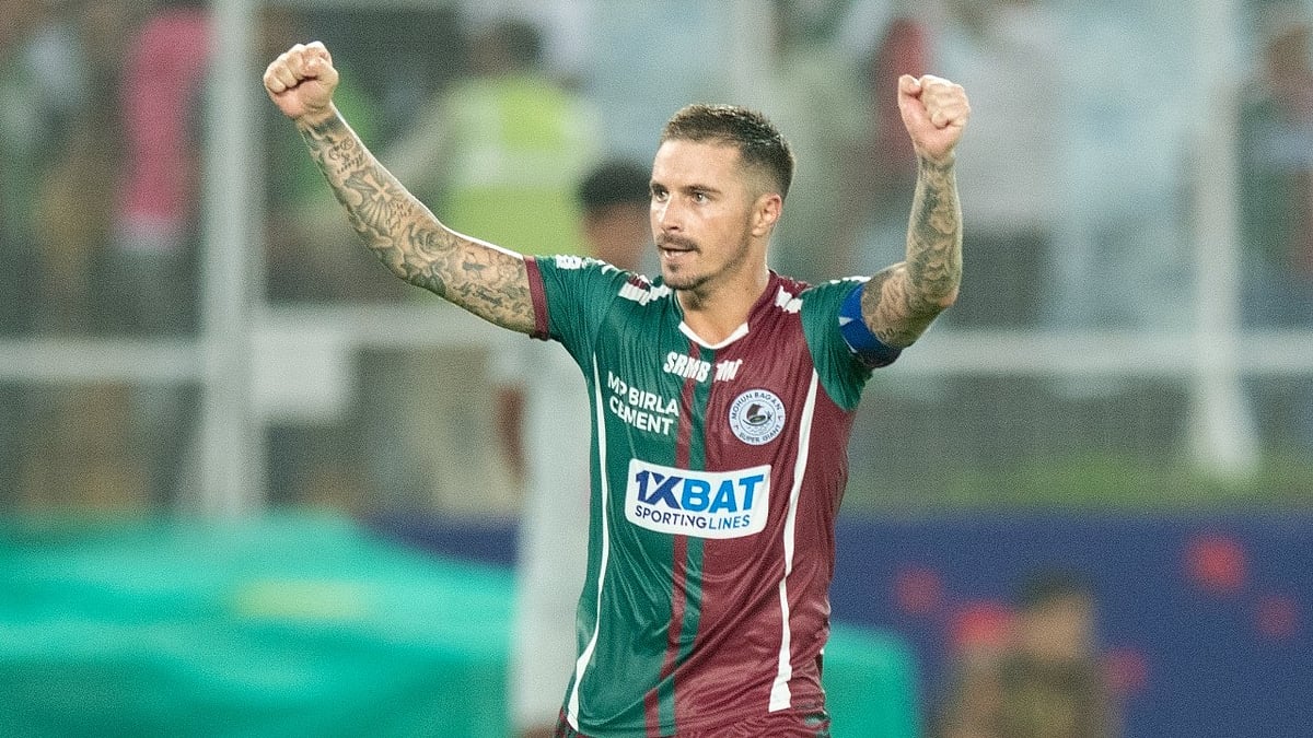 FSDL/ISL : Jamie Maclaren celebrates his winner for Mohun Bagan against Bengaluru FC in the ISL final.