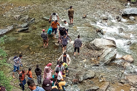Bridge collapses in Kullu