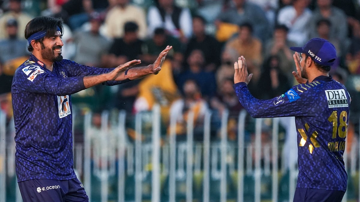 Peshawar Zalmi Vs Quetta Gladiators