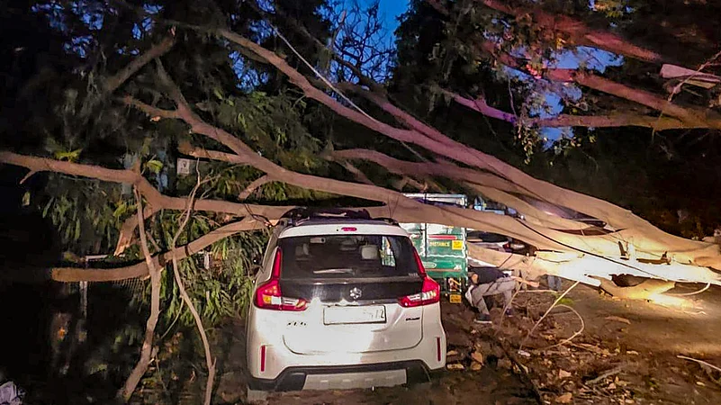 Dust Strom in Delhi-NCR