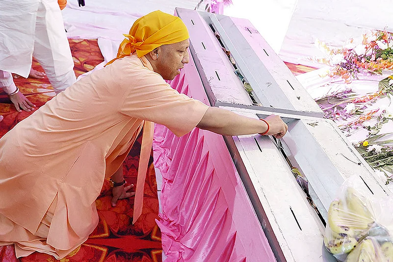 Yogi Adityanath at Khalsa Sajna Diwas event