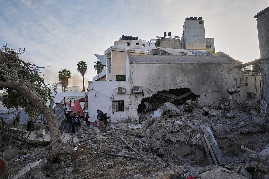 jehad alshrafi : The outpatient and laboratory wards of the Al-Ahli Arab Baptist hospital are seen after being hit by an Israeli army strike late Saturday, following a warning issued by the army to evacuate patients, in Gaza City