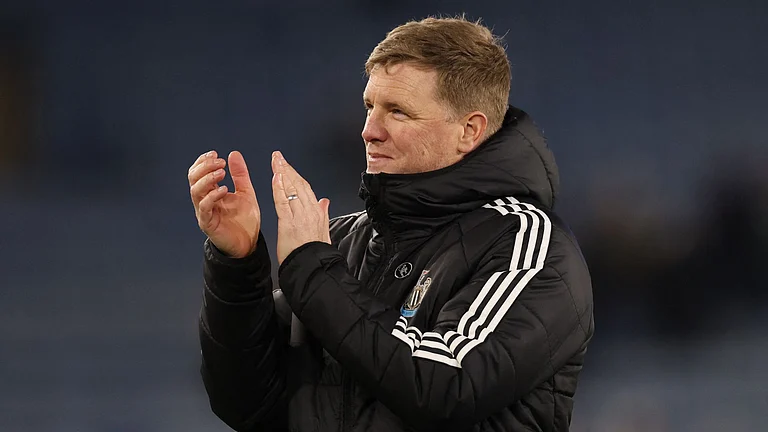 Howe thanked the wider football community for their support - null