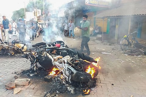 Indian Secular Front members clash with police in WB