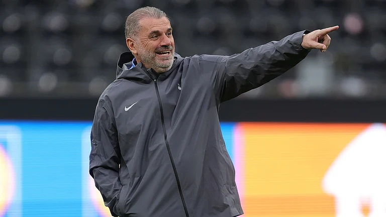 Cahill thinks Postecoglou needs Europa League success more than Amorim - null