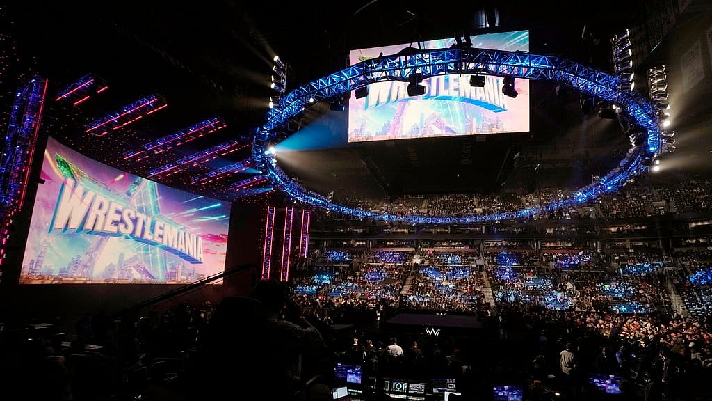 AP/Charles Krupa : WWE WrestleMania