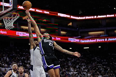 Basketball: Dallas Mavericks vs Sacramento Kings