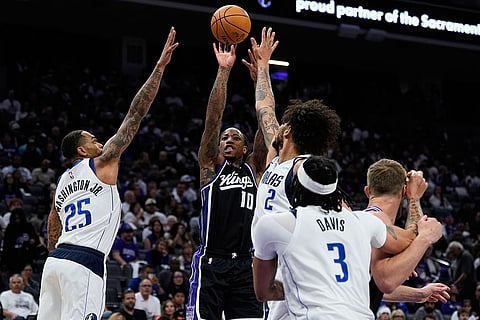 Basketball: Sacramento Kings vs Dallas Mavericks