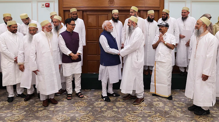 A delegation of Dawoodi Bohra Muslims, including women, met PM Modi - PTI
