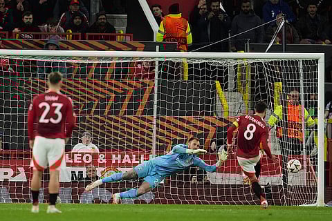 UEFA Europa League: Olympique Lyonnais vs Manchester United