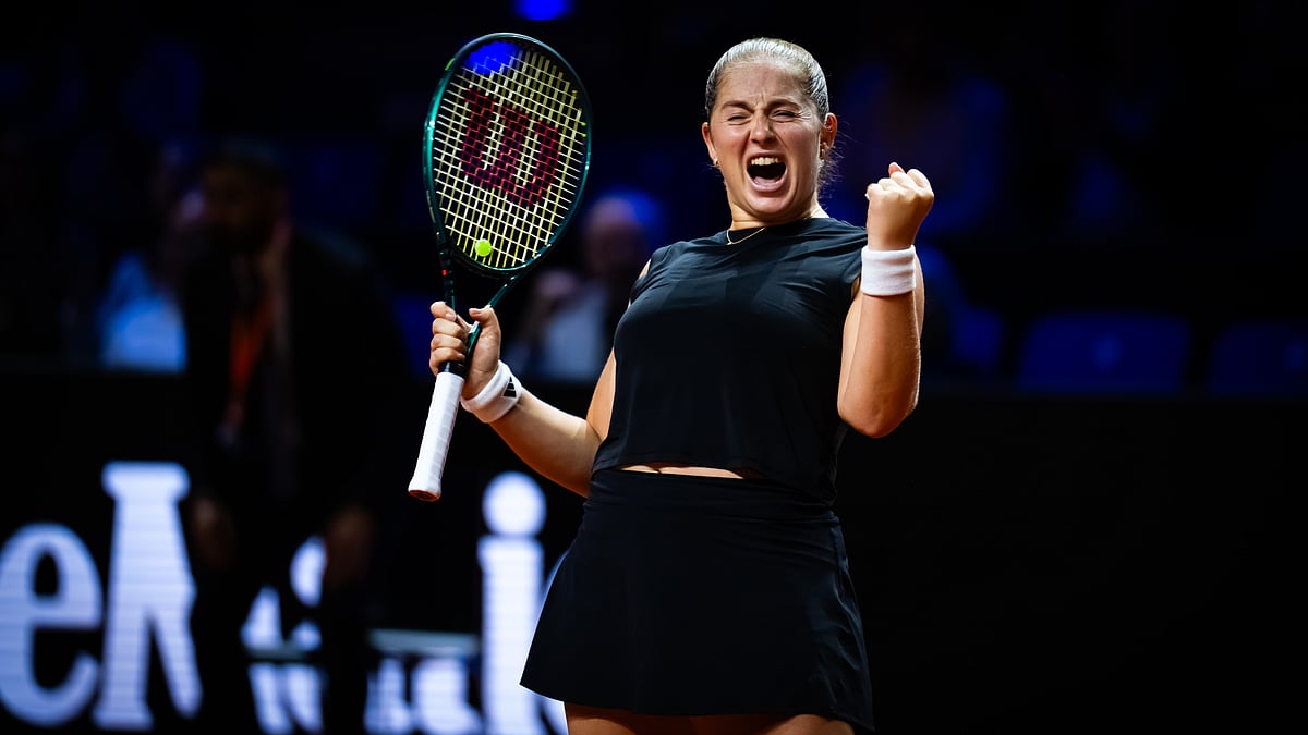 Jelena Ostapenko celebrates her victory