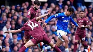 AP/Peter Byrne : Manchester City's Nico Gonzalez and Everton's Iliman Ndiaye, right, battle for the ball during the English Premier League soccer match between Everton and Manchester City at Goodison Park.