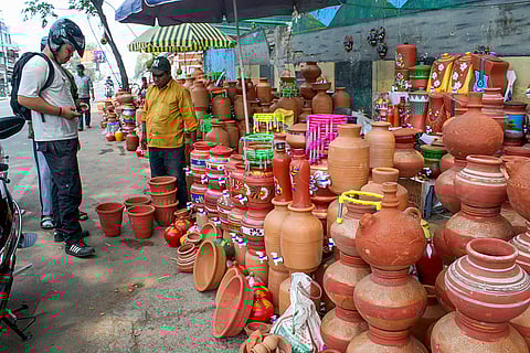 Sale of earthen pots in summers
