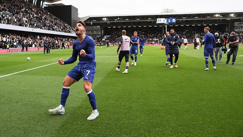Pedro Neto celebrates his injury-time winner against Fulham