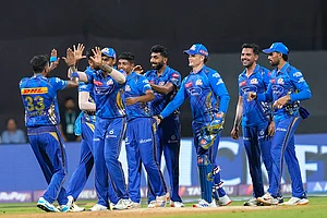| Photo: AP/Rajanish Kakade : IPL 2025: Mumbai Indians vs Chennai Super Kings