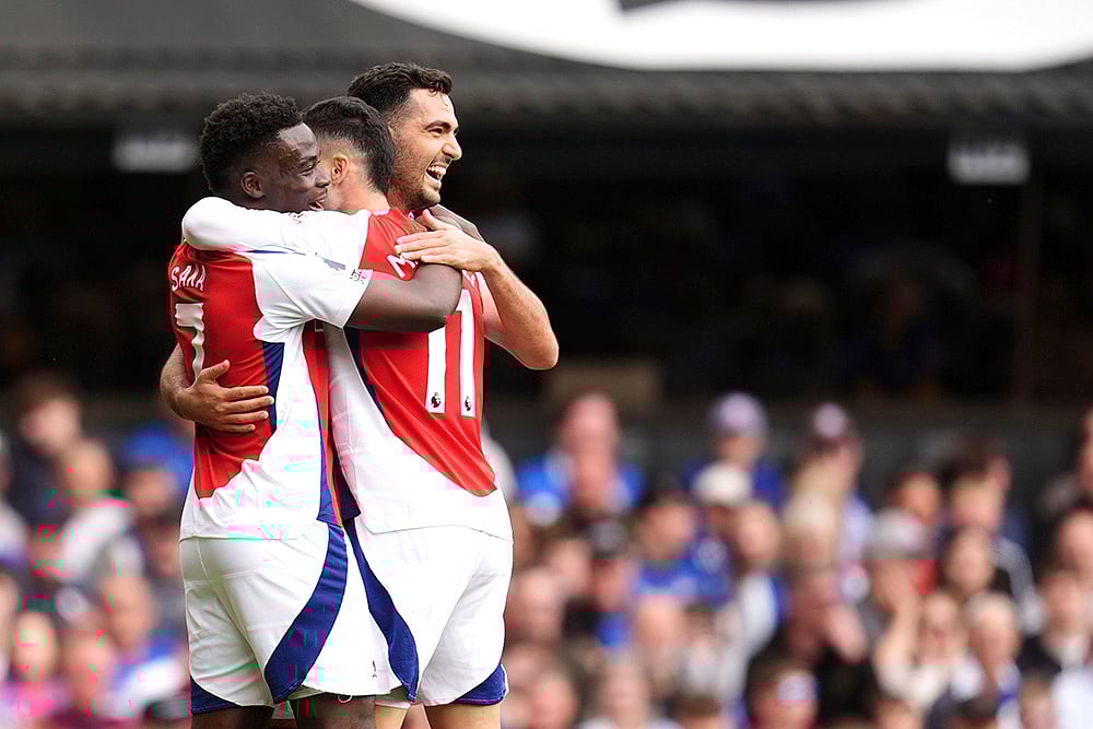 | Photo: John Walton/PA via AP : EPL 2024-25: Ipswich Town and Arsenal