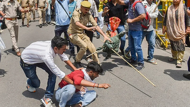 Protest over Murshidabad violence in Prayagraj