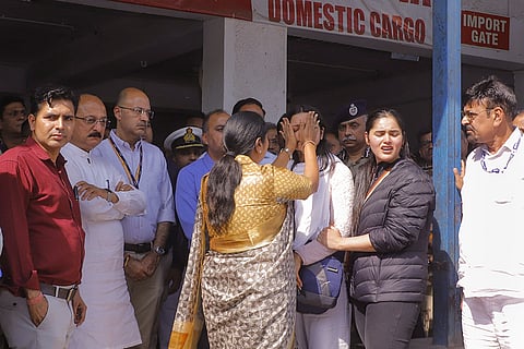 Lt. Vinay Narwal's mortal remains arrive in Delhi
