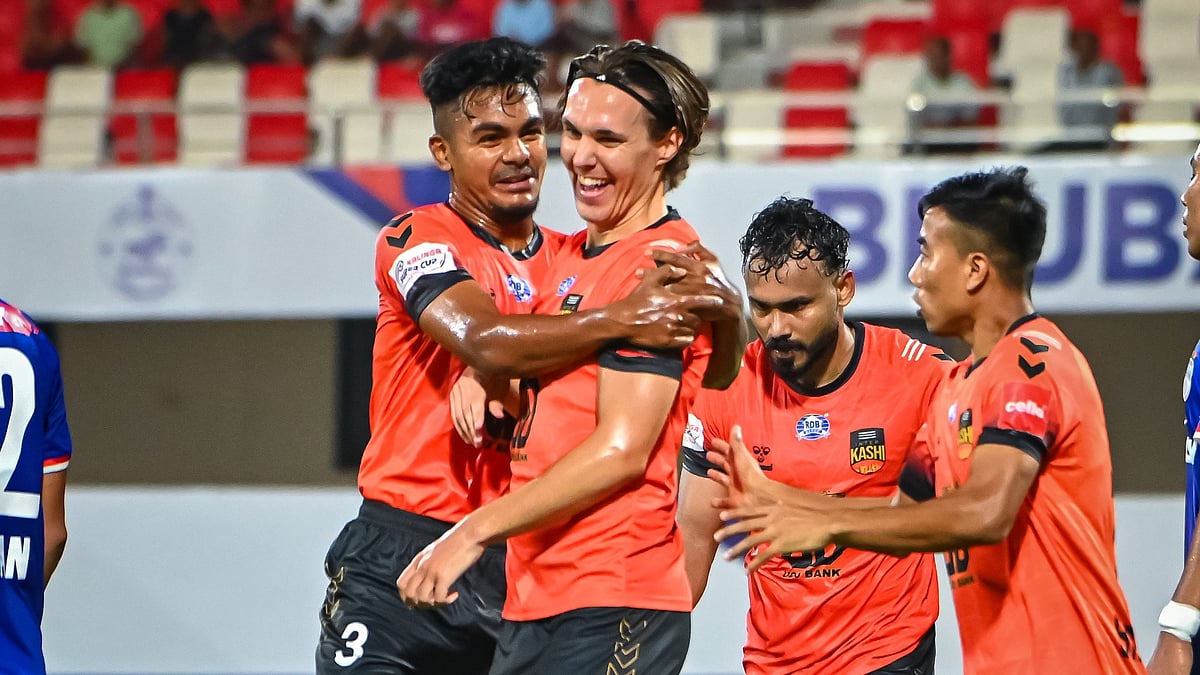 | Photo: X / InterKashi : Inter Kashi's Matija Babovic celebrates with Aritra Das after scoring against Bengaluru FC in the Kalinga Super Cup 2025.
