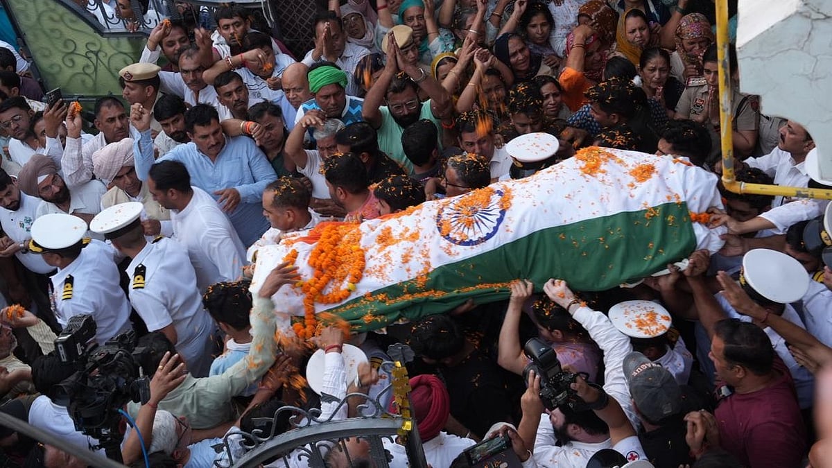 A Painful Goodbye: The Last Journey of Vinal Narwal - | Pic- Tribhuvan Tiwari For Outlook India